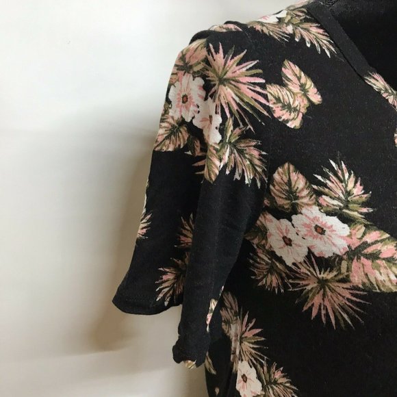 Elodie Women's Floral  black medium Top Rayon Shirt Sz M Short Sleeve open front - Picture 5 of 10